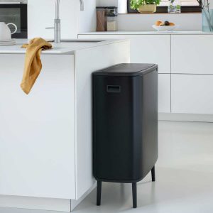 לויזון מרקט,BO פח טאץ 60 ליטר, שחור מט Brabantia,