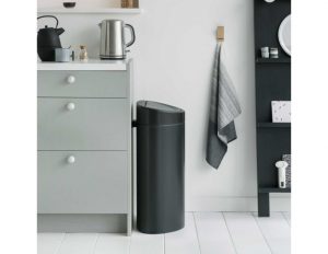 לויזון מרקט,פח טאץ אובלי 40 ליטר שחור מט Brabantia,