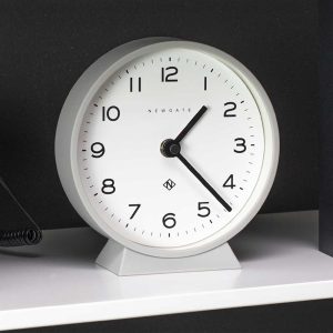 לויזון מרקט,שעון שולחני מינימליסטי Mantel Echo בלבן,